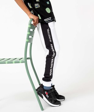 Pantalon de jogging garçon avec bandes contrastantes sur les côtés vue1 - GEMO (JUNIOR) - GEMO