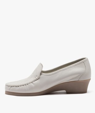 Mocassins femme confort en cuir uni compensés avec dessus fantaisie  vue3 - GEMO 4G FEMME - GEMO