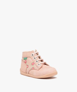 Chaussures premiers pas bébé fille en cuir imprimé à fleurs - Kickers vue2 - KICKERS - GEMO