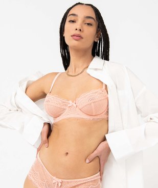 Soutien-gorge à armatures forme corbeille en dentelle vue1 - GEMO(HOMWR FEM) - GEMO