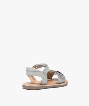 Sandales bébé fille unies en cuir métallisée avec brides scratch fantaisie - MOD8 vue4 - MOD8 - GEMO