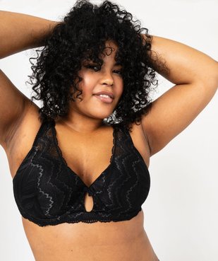 Soutien-gorge grande taille emboitant à armatures et coques fines  vue5 - GEMO(HOMWR FEM) - GEMO