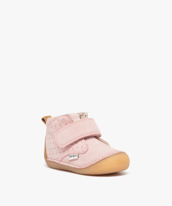 Chaussures premiers pas bébé fille bottillons en cuir suédé uni à scratch - Kickers X Bonton vue2 - KICKERS - GEMO