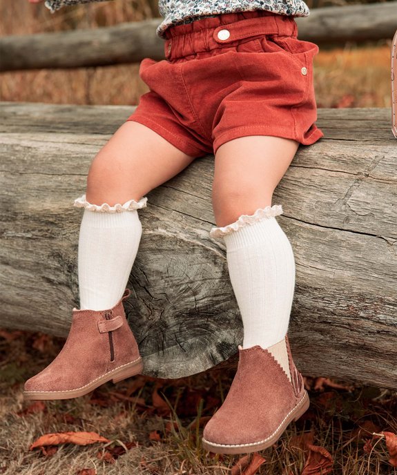 Boots bébé fille dessus cuir retourné motif fleur sur le côté – NA! vue6 - NA! - GEMO