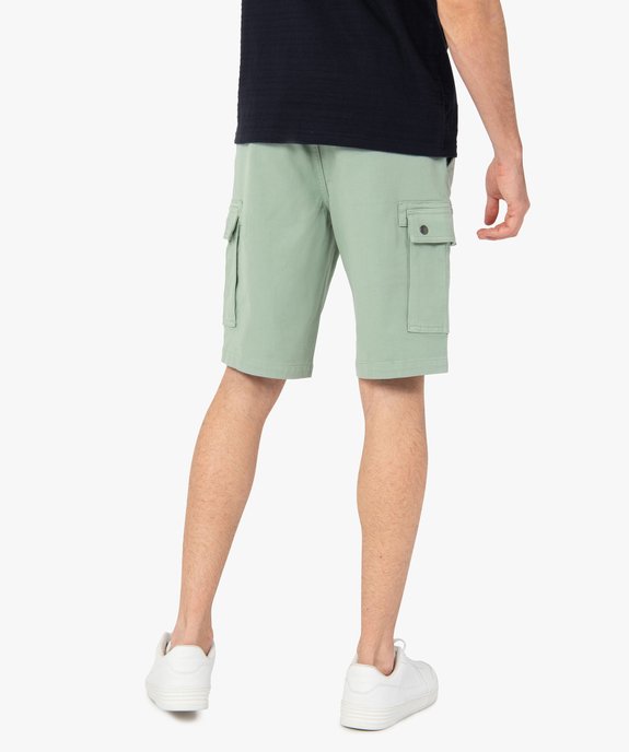 Bermuda homme coupe cargo au coloris unique vue3 - GEMO (HOMME) - GEMO