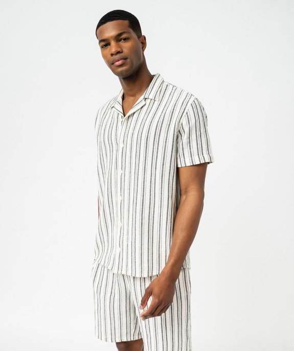 Chemise manches courtes et col cubain en coton tissé rayé homme vue1 - GEMO (HOMME) - GEMO