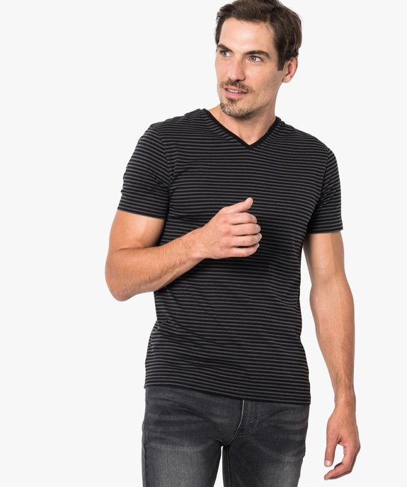 Tee shirt manches courtes col V - fines rayures vue1 - GEMO (HOMME) - GEMO